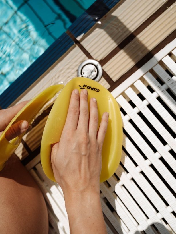 FINIS Agility Paddle Floating - Velikost: S