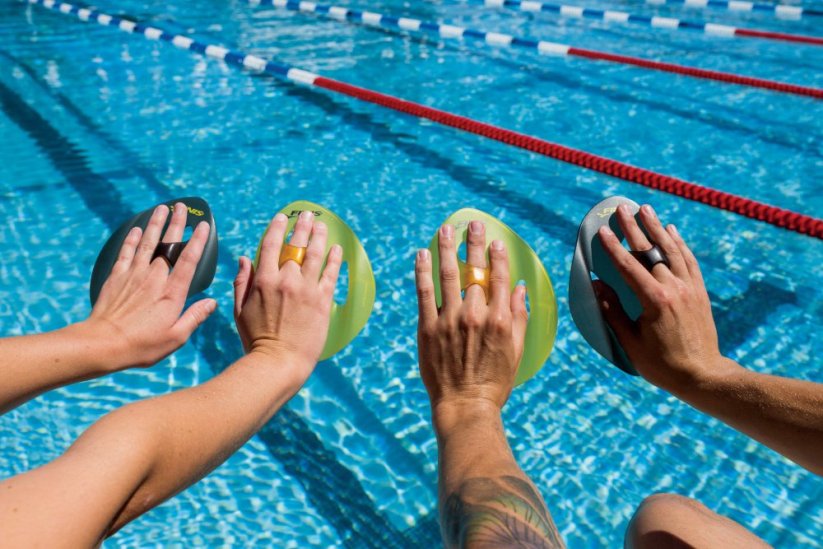 FINIS ISO Paddles - Velikost: L
